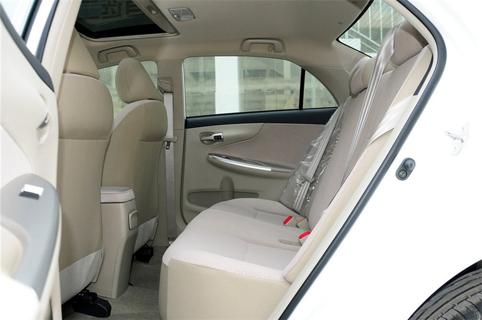 2013款卡罗拉特装版1.6L自动炫酷型GL