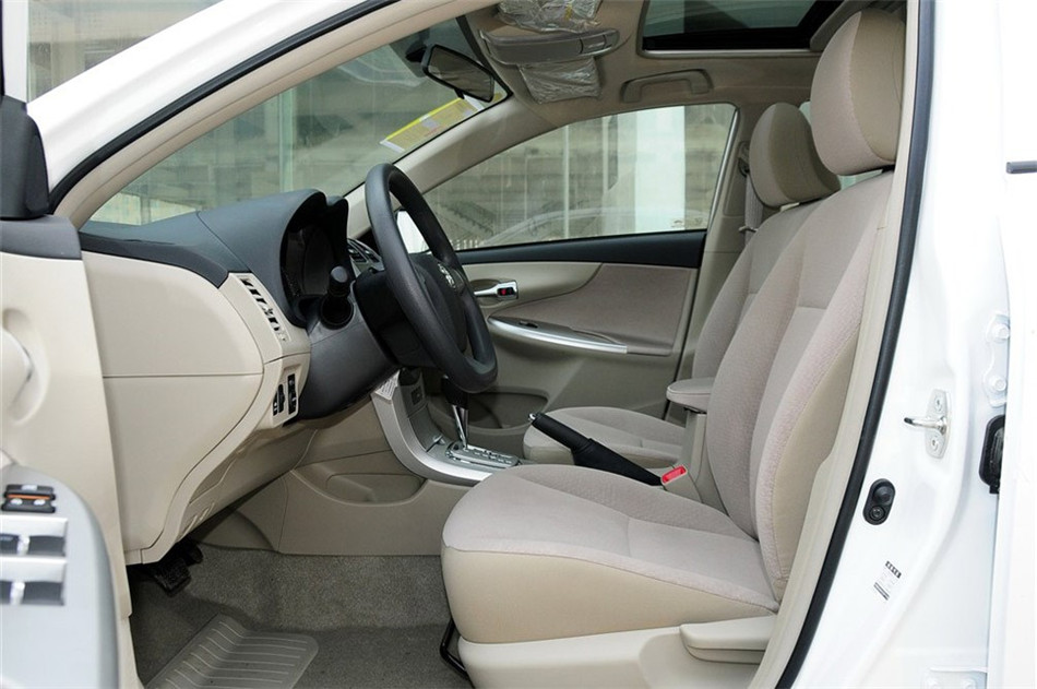 2013款卡罗拉特装版1.6L自动炫酷型GL