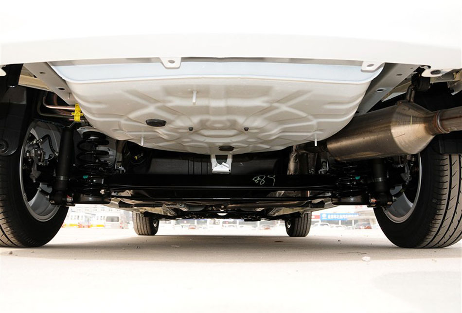 2013款卡罗拉特装版1.6L自动至酷型GL