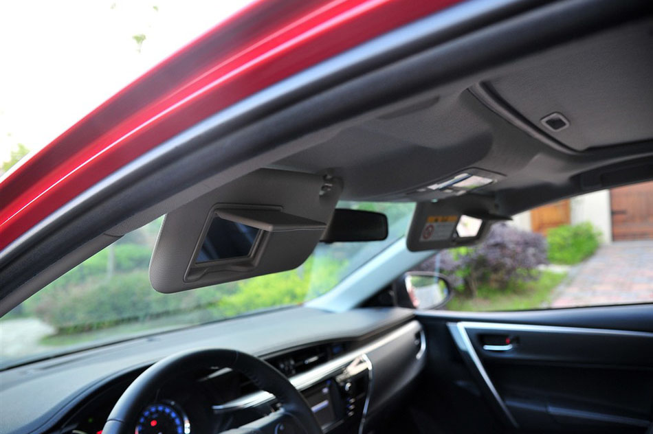 2014款 1.6L 手动GLX-i 座椅空间