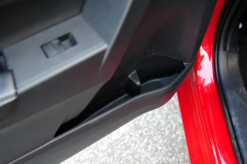 2014款 1.6L 手动GLX-i 座椅空间