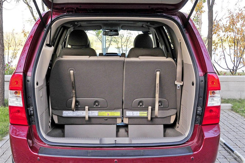 起亚VQ 2013款 2.2T AT VQ-R 豪华版 空间