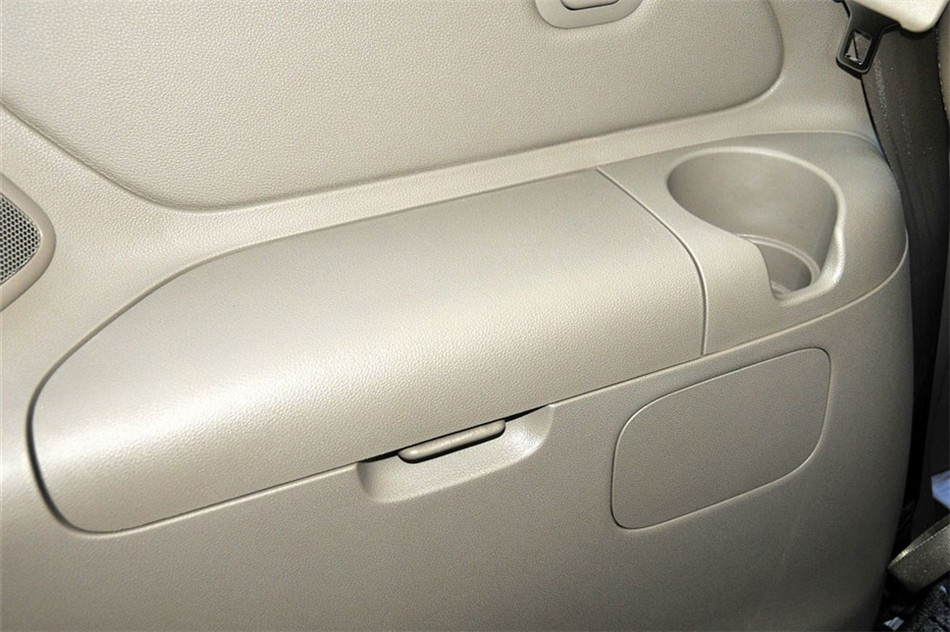 起亚VQ 2013款 2.2T AT VQ-R 豪华版 空间