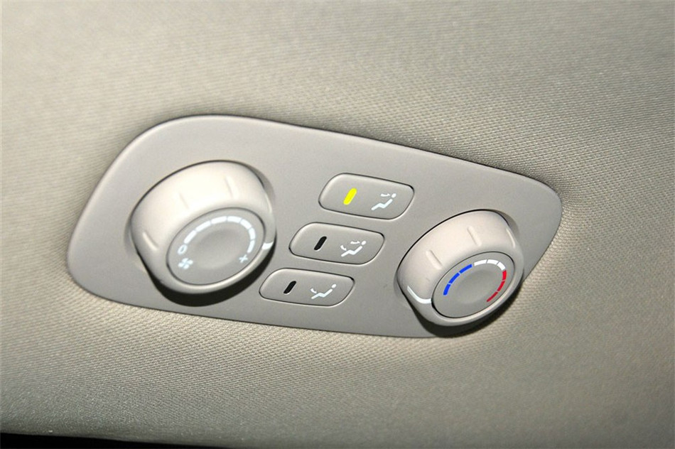 起亚VQ 2013款 2.2T AT VQ-R 豪华版 空间