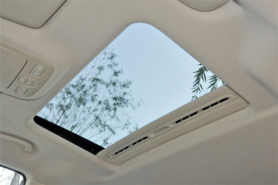 起亚VQ 2013款 2.2T AT VQ-R 豪华版 空间