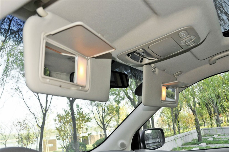 起亚VQ 2013款 2.2T AT VQ-R 豪华版 空间