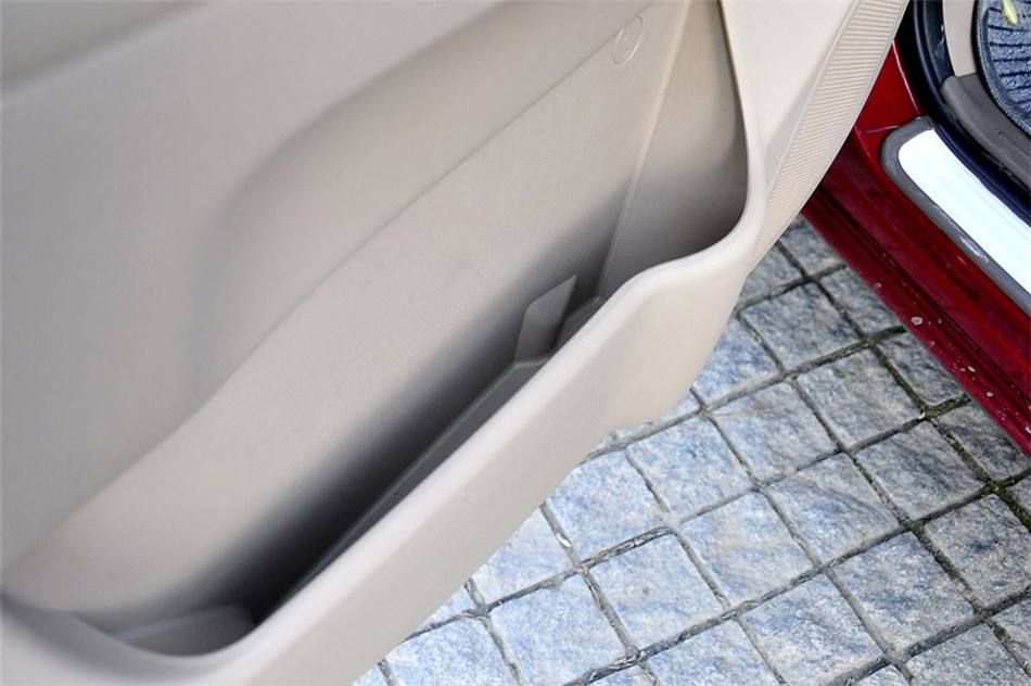 起亚VQ 2013款 2.2T AT VQ-R 豪华版 空间