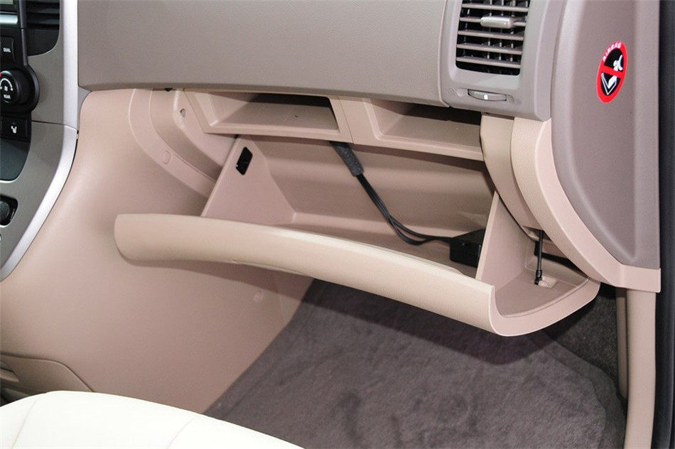 起亚VQ 2013款 2.2T AT VQ-R 豪华版 内饰