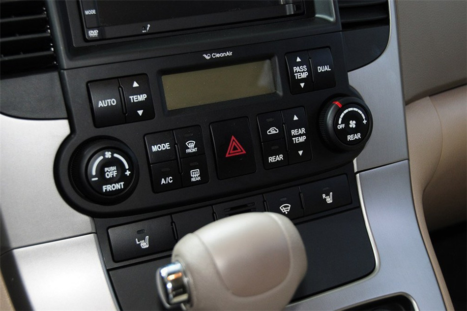 起亚VQ 2013款 2.2T AT VQ-R 豪华版 内饰