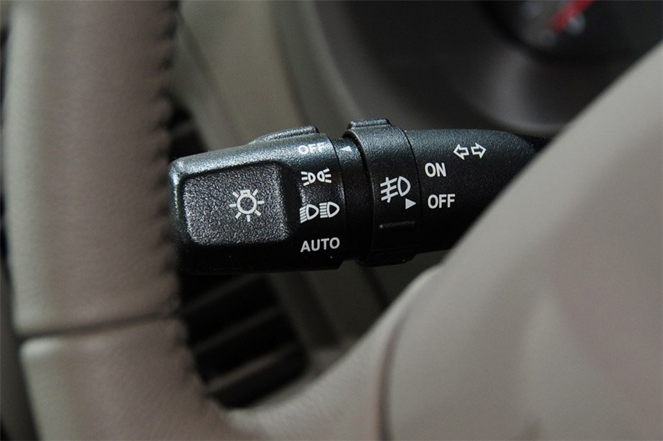 起亚VQ 2013款 2.2T AT VQ-R 豪华版 内饰