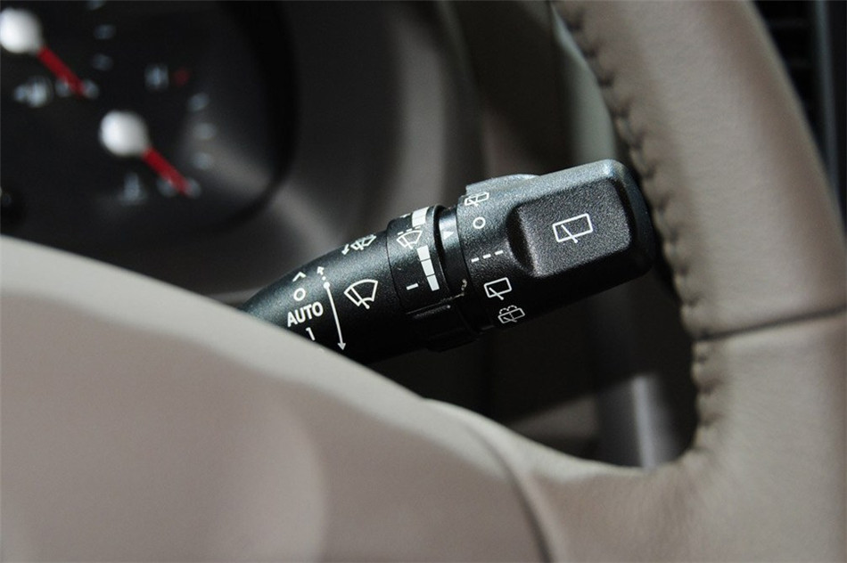 起亚VQ 2013款 2.2T AT VQ-R 豪华版 内饰