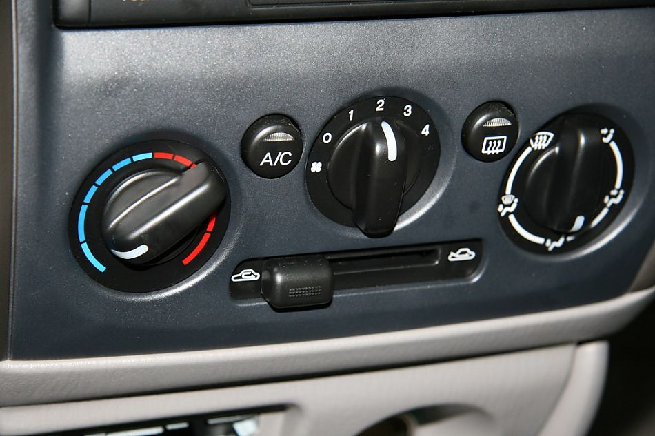 海马汽车海福星中控台