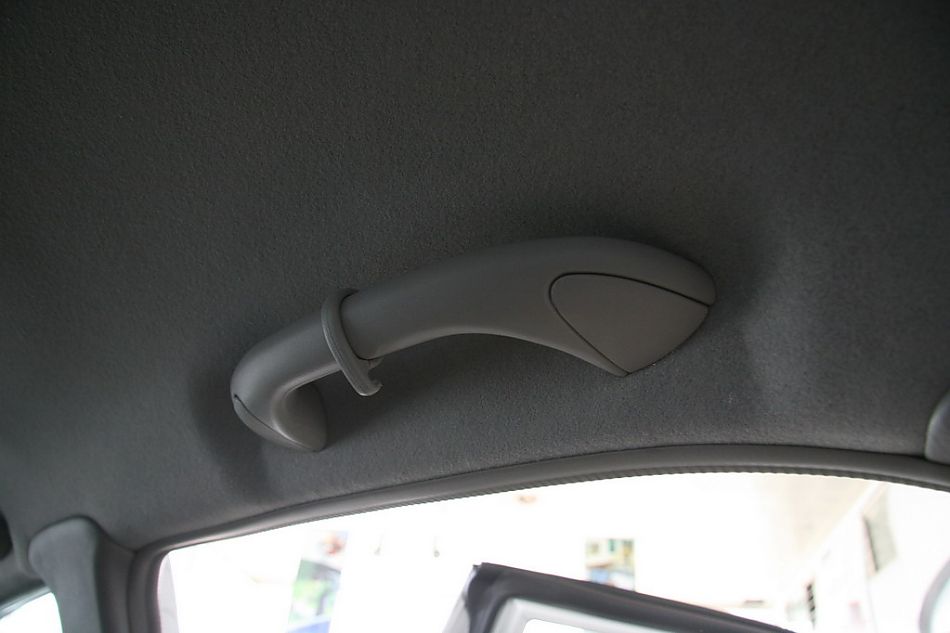 海马汽车海福星内饰扶手