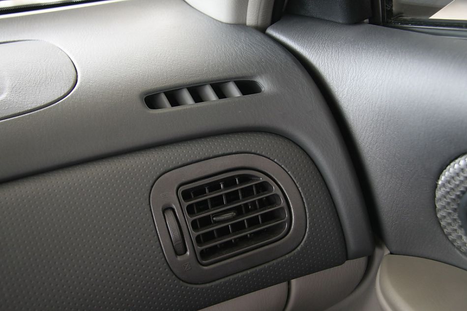 海马汽车海福星内饰