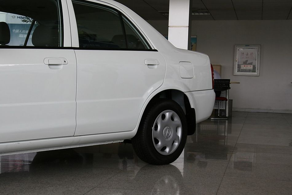 海马汽车海福星外观