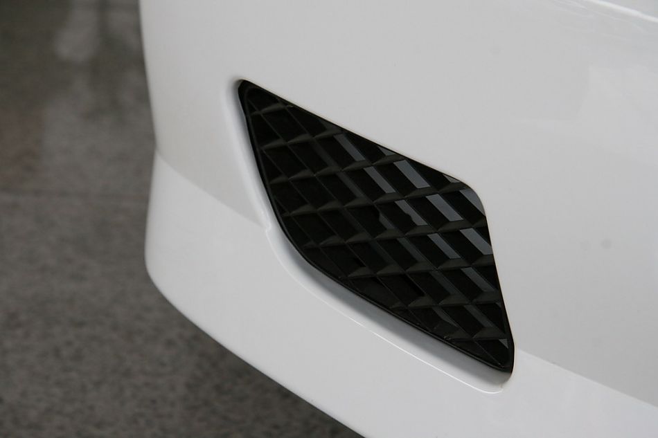 海马汽车海福星进气格栅