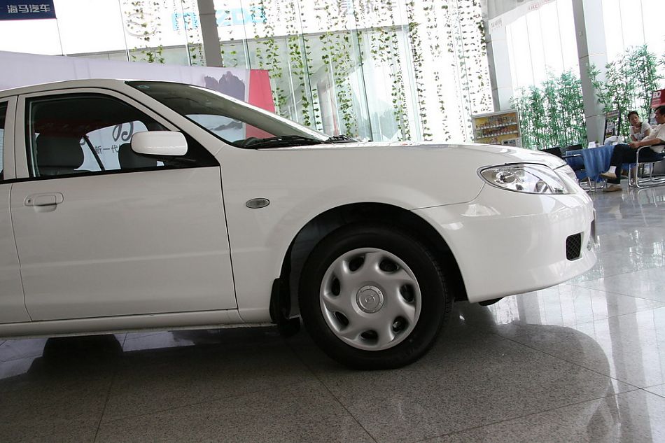 海马汽车海福星外观