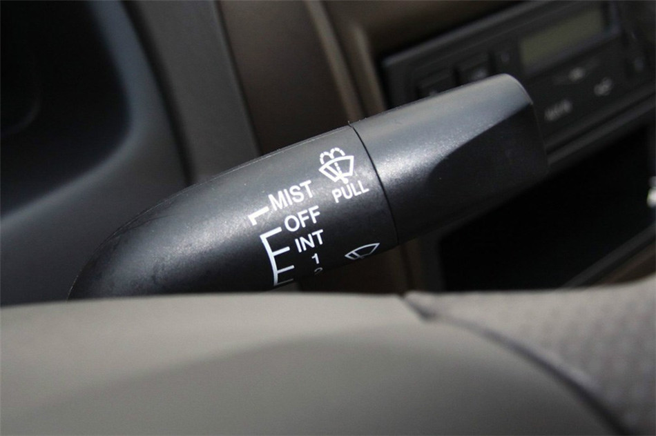 海福星 2012款 1.5L MT 精英型 内饰 