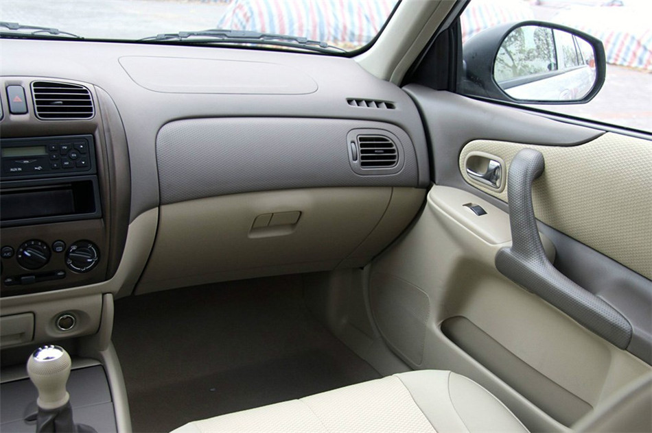 海福星 2012款 1.5L MT 精英型 内饰 