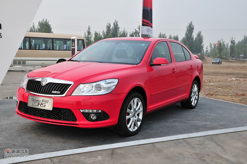 2010款明锐RS 2.0TSI+6DSG