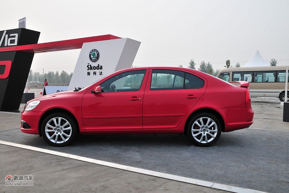 2010款明锐RS 2.0TSI+6DSG