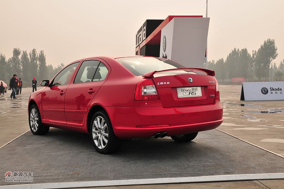 2010款明锐RS 2.0TSI+6DSG