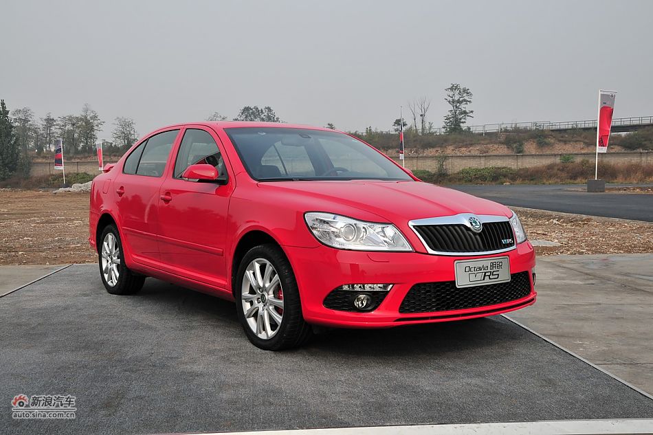 2010款明锐RS 2.0TSI+6DSG