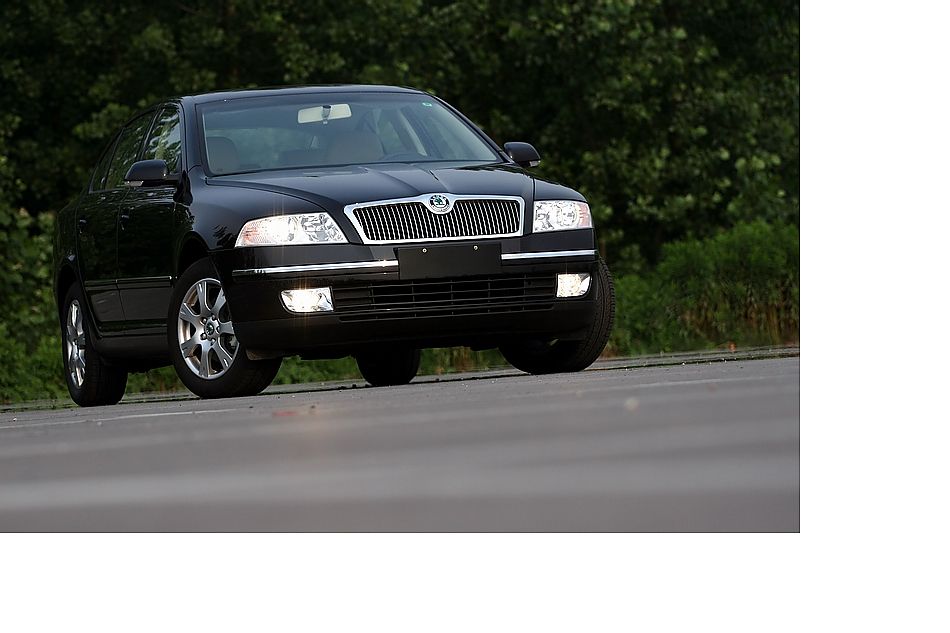 逸仕版外观图片