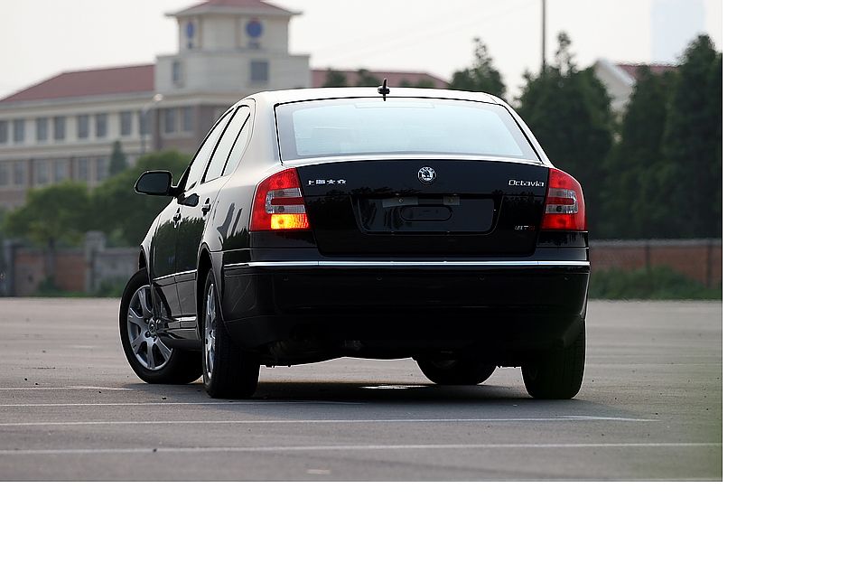 逸仕版外观图片