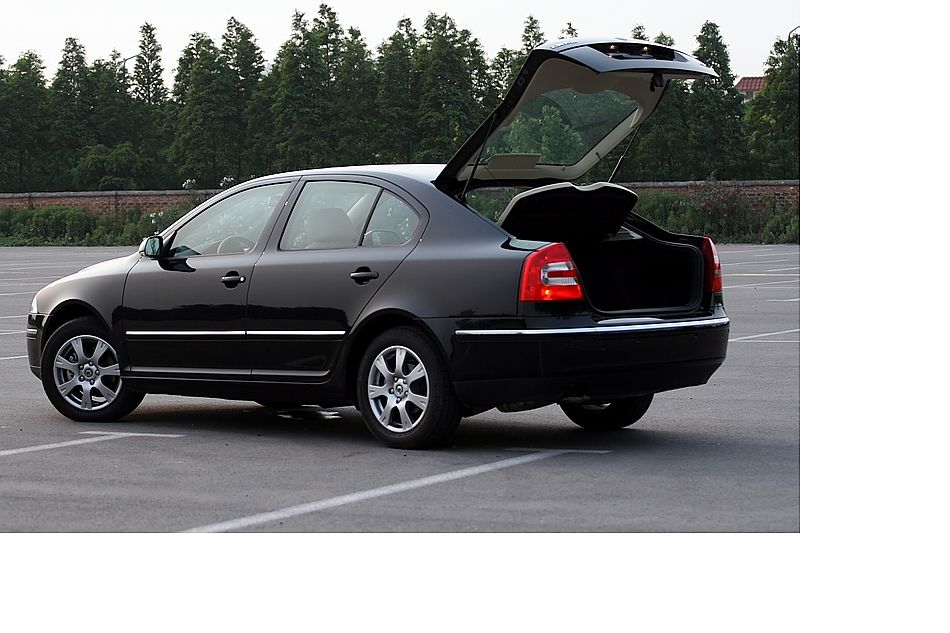 逸仕版外观图片