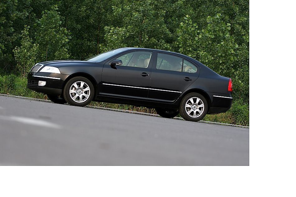 逸仕版外观图片