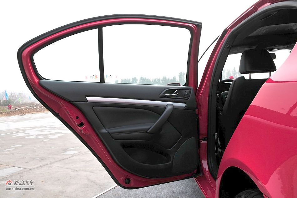 2010款明锐RS 2.0TSI+6DSG