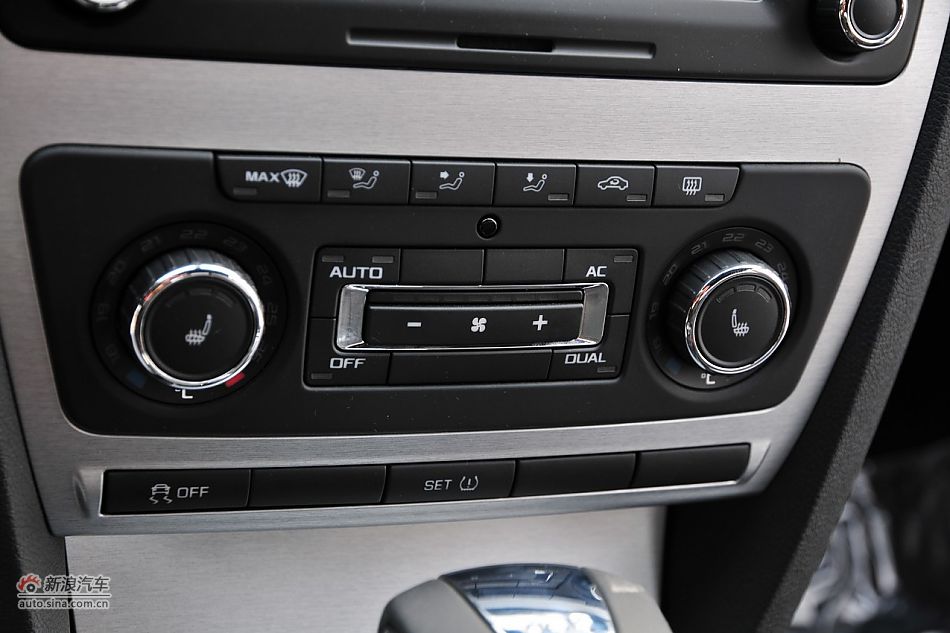 2010款明锐RS 2.0TSI+6DSG