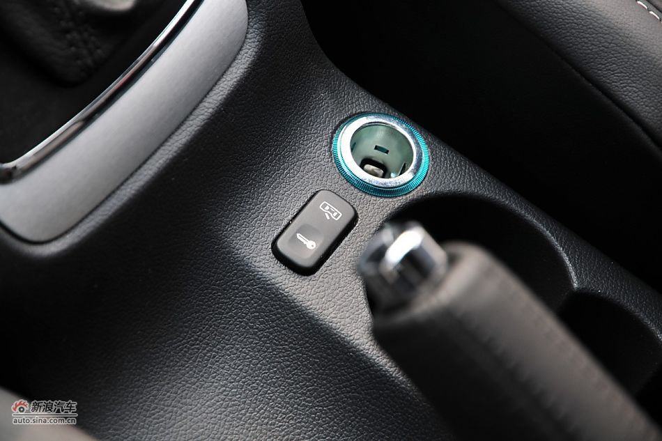 2010款明锐RS 2.0TSI+6DSG