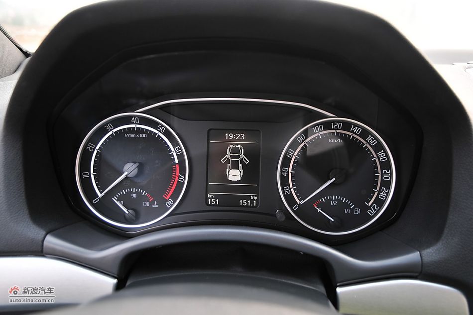 2010款明锐RS 2.0TSI+6DSG