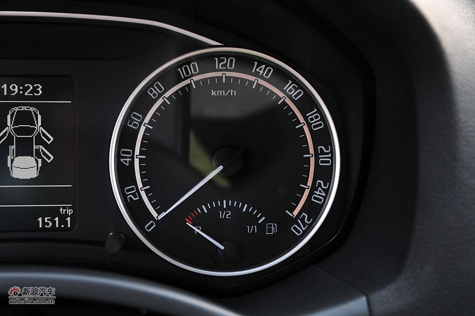 2010款明锐RS 2.0TSI+6DSG