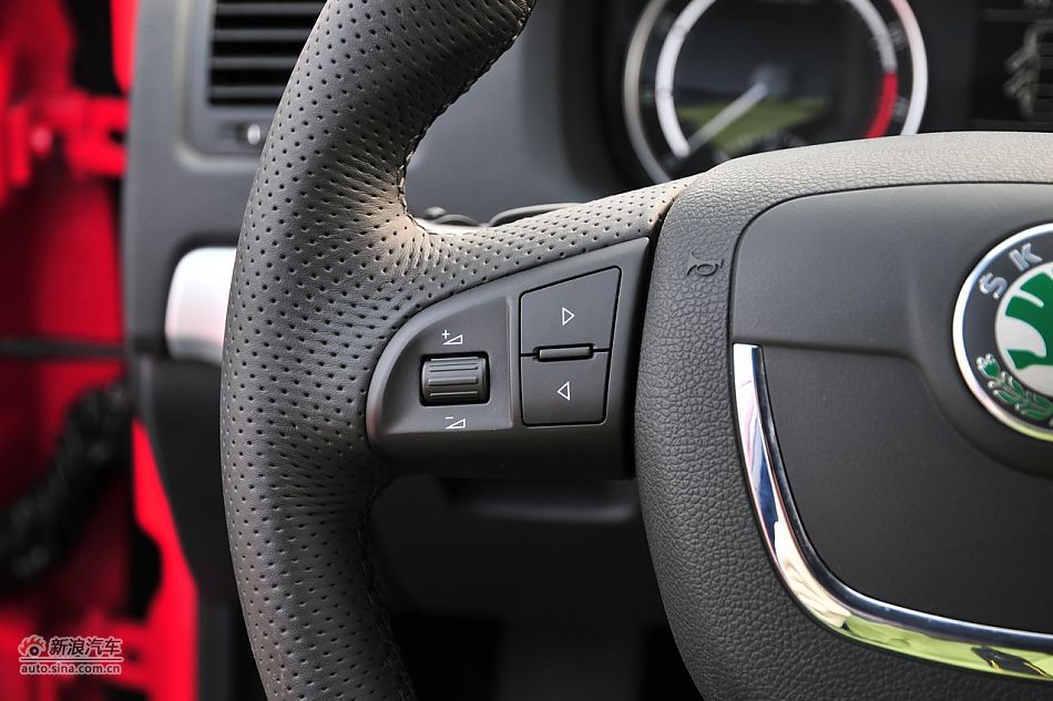 2010款明锐RS 2.0TSI+6DSG