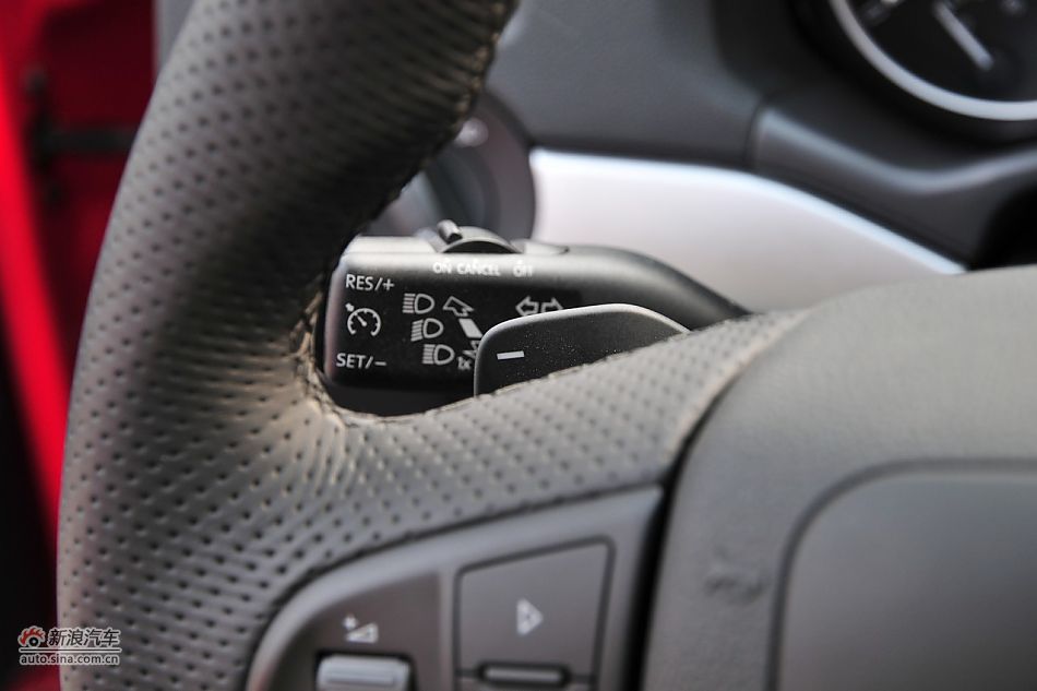 2010款明锐RS 2.0TSI+6DSG