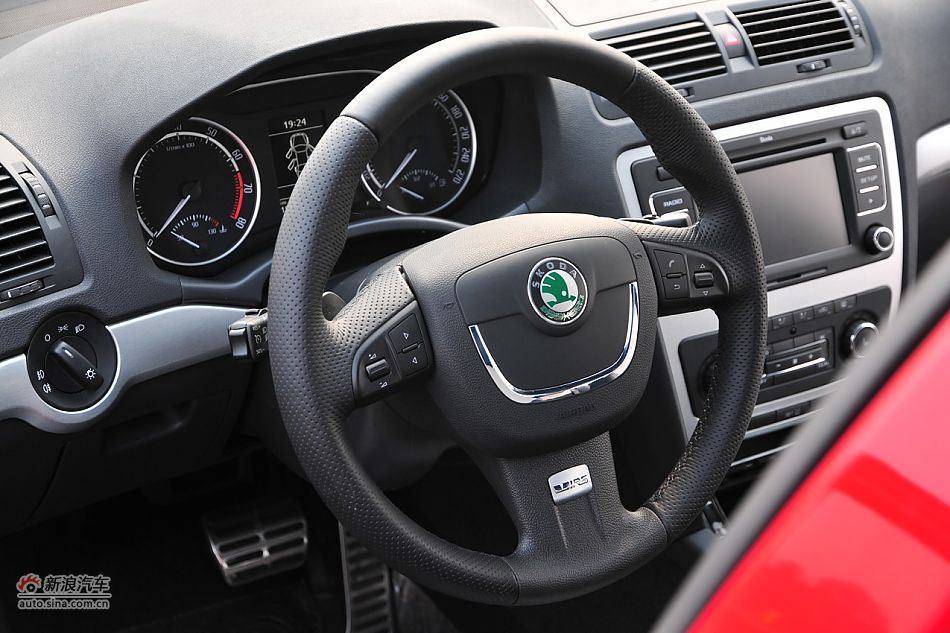 2010款明锐RS 2.0TSI+6DSG