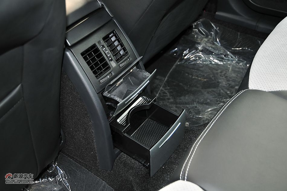 2010款明锐RS 2.0TSI+6DSG