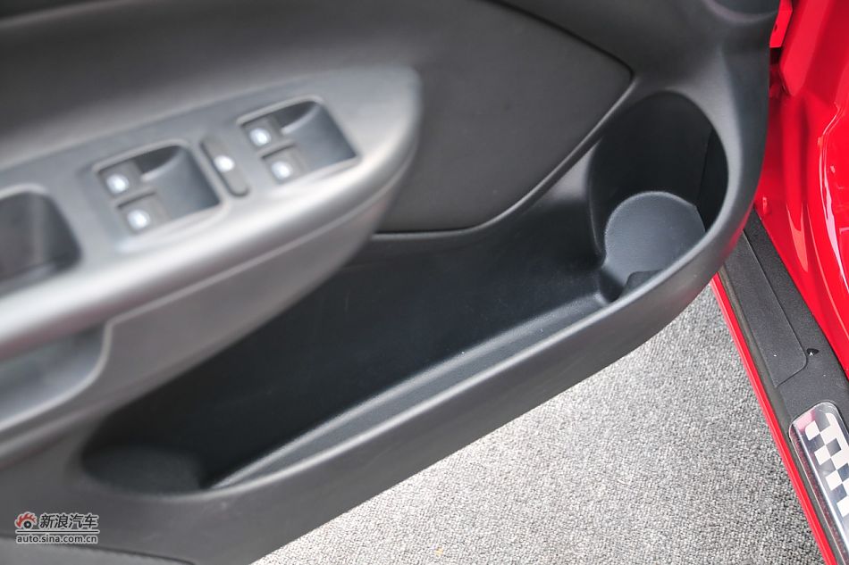 2010款明锐RS 2.0TSI+6DSG