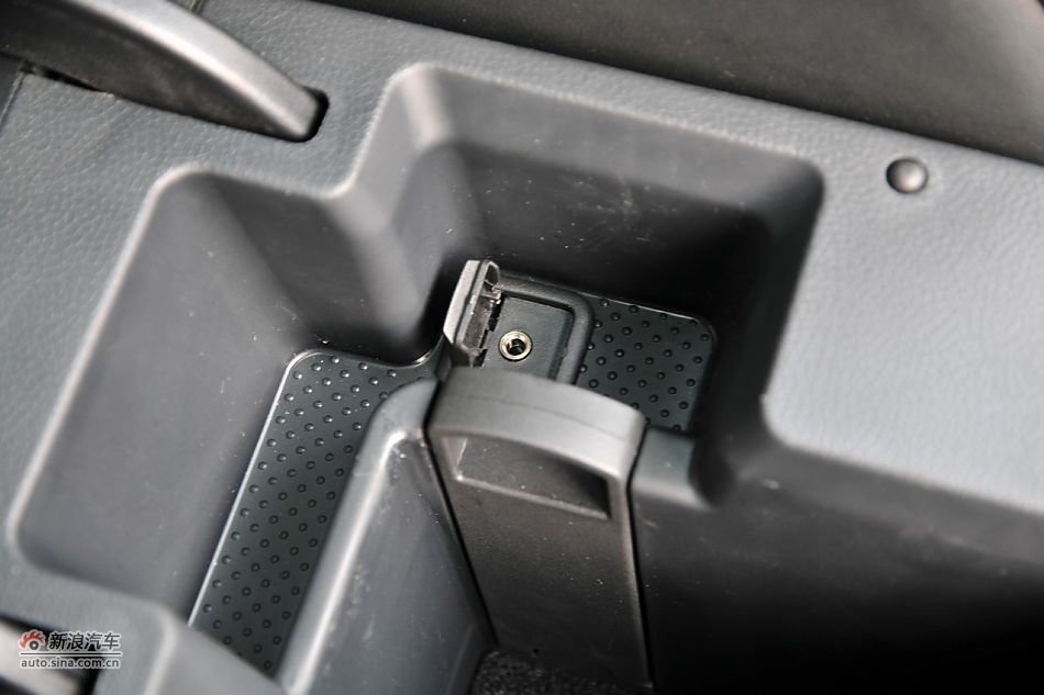 2010款明锐RS 2.0TSI+6DSG