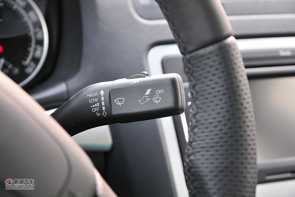 2010款明锐RS 2.0TSI+6DSG