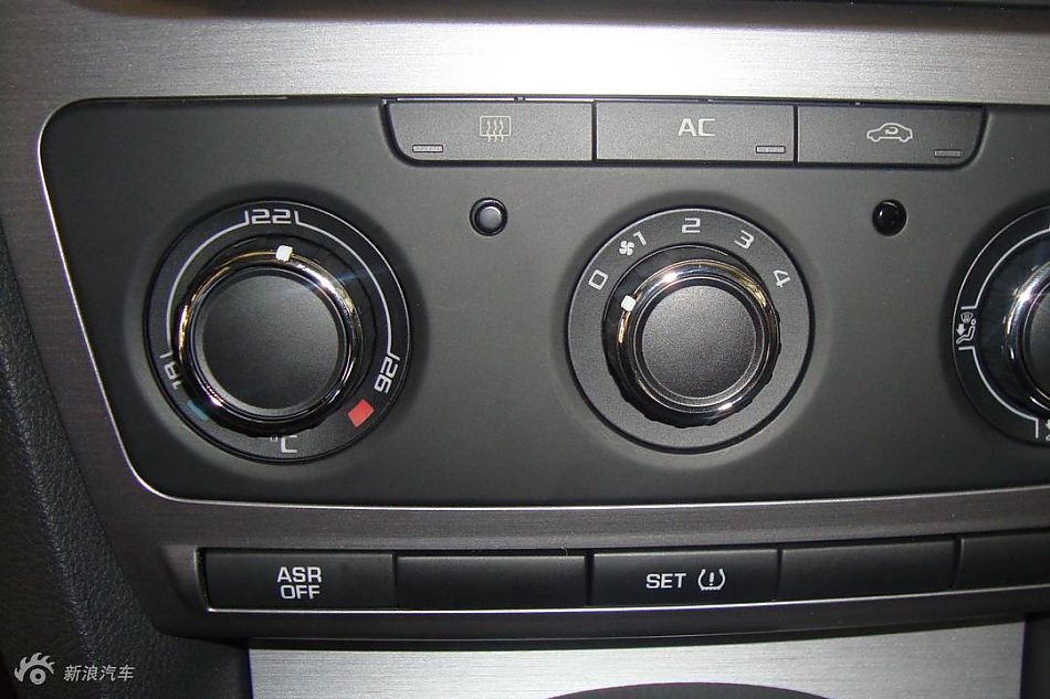 2010款新明锐到店内饰实拍