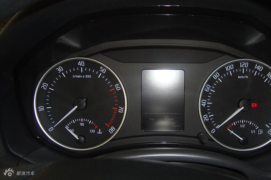 2010款新明锐到店内饰实拍