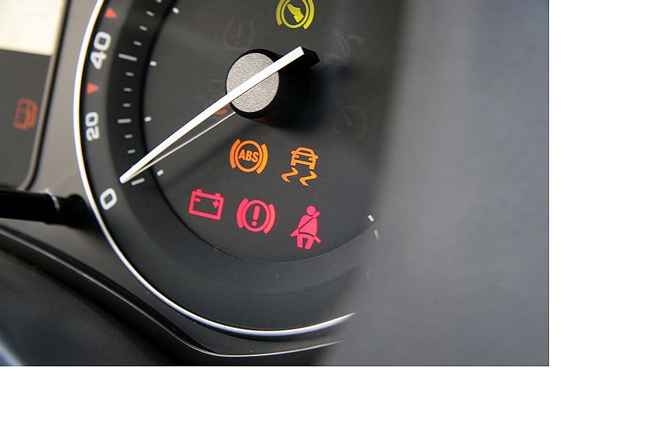 逸仕版内饰图片