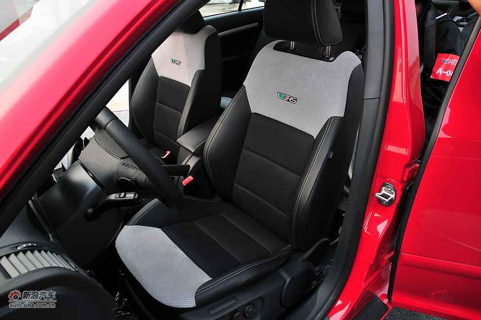 2010款明锐RS 2.0TSI+6DSG