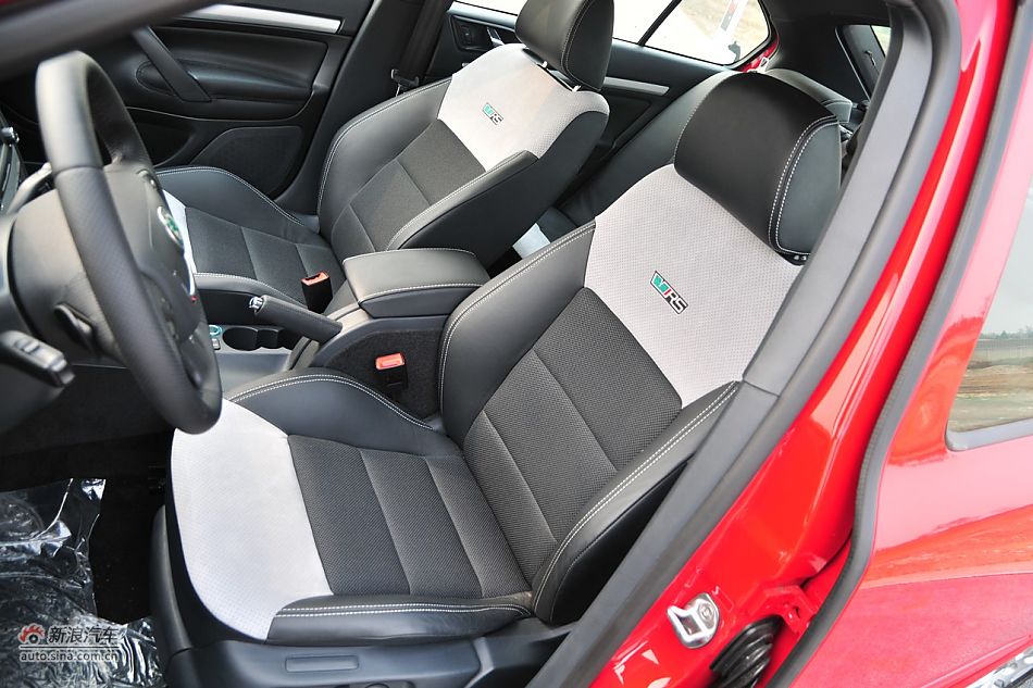 2010款明锐RS 2.0TSI+6DSG