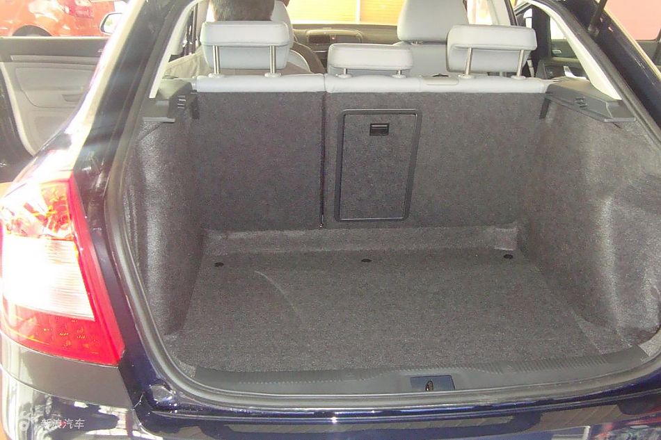 2010款新明锐到店内饰实拍