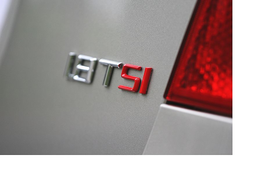 逸尊版外观图片